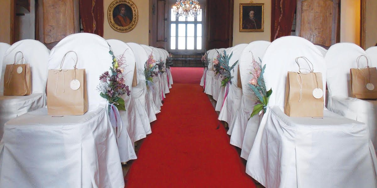 La tendenza per il matrimonio 2021 si chiama “Wedding bag”.
Gli ospiti ne andranno pazzi....