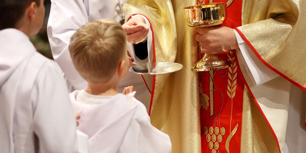L’IMPORTANZA DELLA PRIMA COMUNIONE PER LA SUA CRESCITA SPIRITUALE