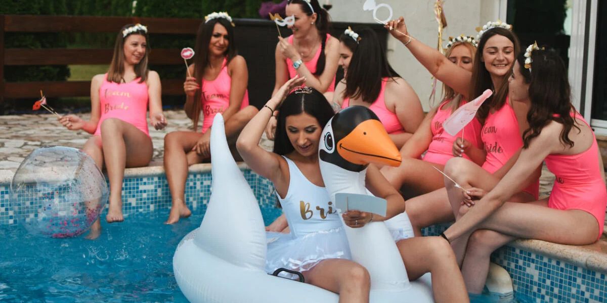 L'addio al nubilato tra giochi e motivi per cui s'ha da fare