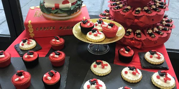 CONFETTI LAUREA TRA SWEET TABLE, CURIOSITA' E PRATICI CONSIGLI