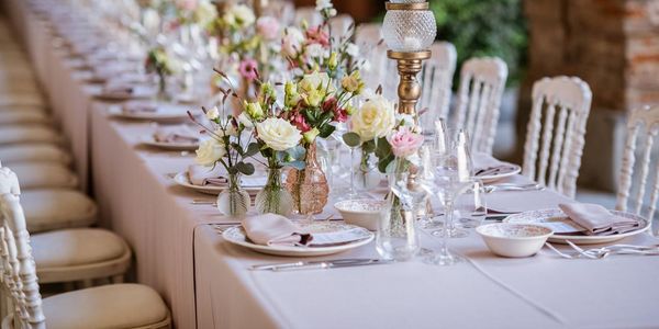Il tavolo imperiale matrimonio tra Galateo e modernità
